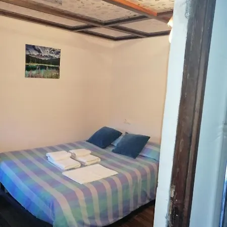 Las Casitas De Peares