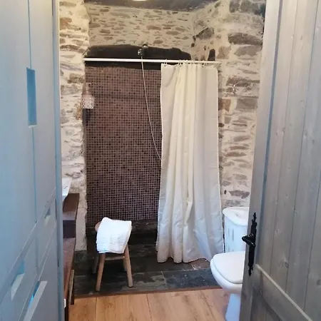 Las Casitas De Peares * Carballedo (Ourense)